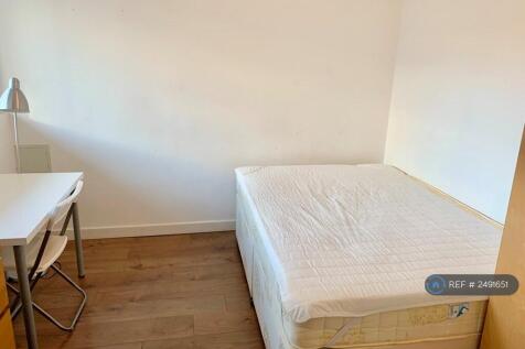 Bedroom 4 Pic 3
