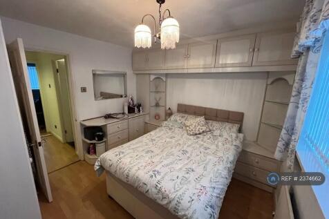 2nd Bedroom