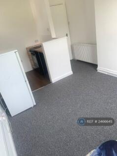 Kitchen/Front Room
