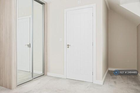 Bedroom 1 (Wardrobe And En Suite Door))