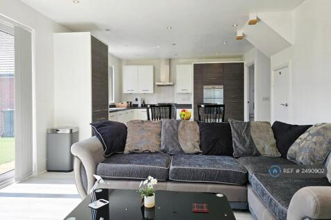 Kitchen, Dining &amp; Family Area