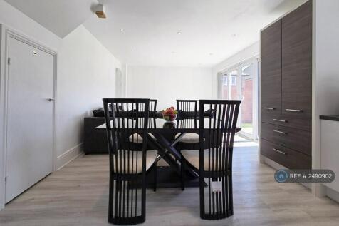 Kitchen, Dining &amp; Family Area