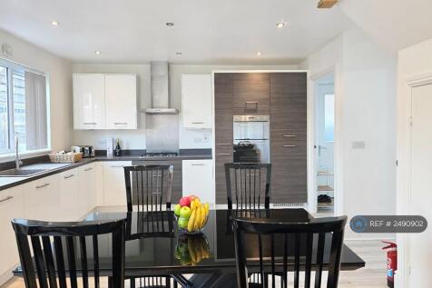Kitchen, Dining &amp; Family Area