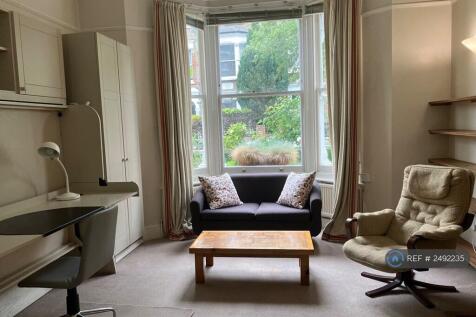 Living/Bedroom