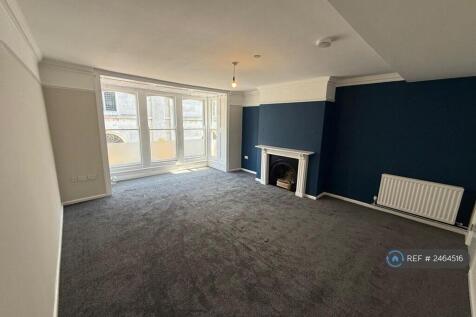 Flat 1 2 Bedroommain Master Bedroom 
