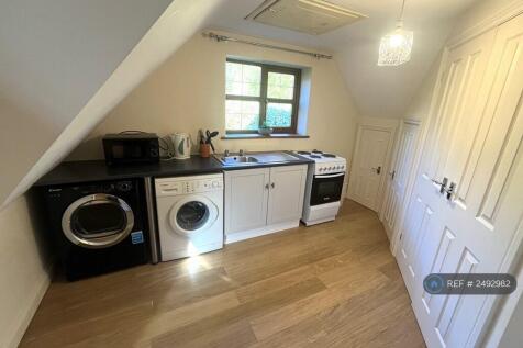 Kitchen - Shared 