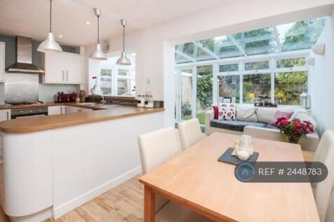 Kitchen, Dining &amp; Living Space