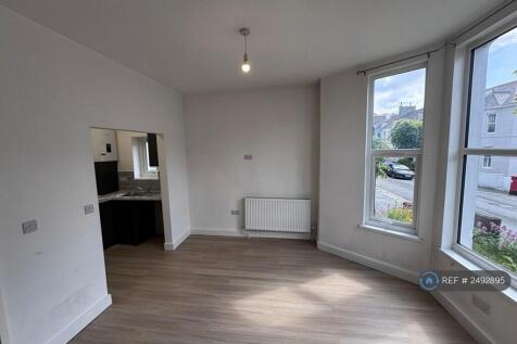 Living Room &gt; Kitchen