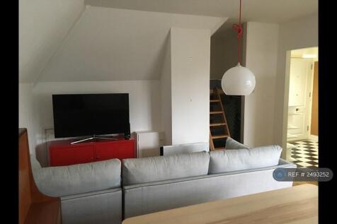 Spacious Open Plan Living Area
