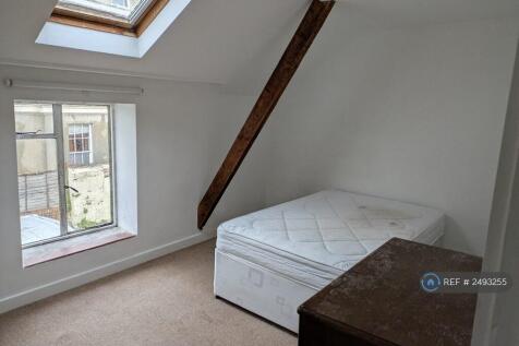 Upstairs Bedroom 1