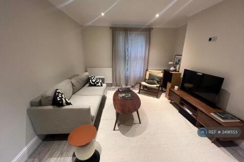 Fully Furnished With Brand New Fixtures &#43; Fittings