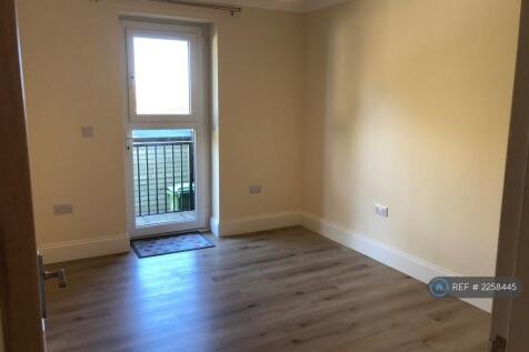 Bed 3/Office To Garden Door