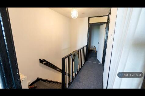 Upstairs Hallway 