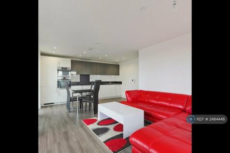 Living Room/Open Plan Kitchen