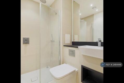 Master Bedroom En-Suite