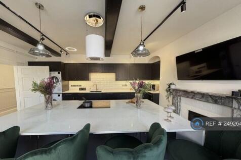 Communal Kitchen