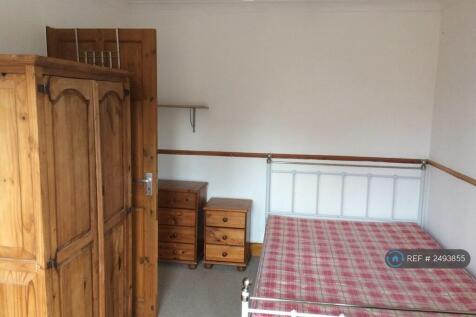 Upstairs Front Bedroom