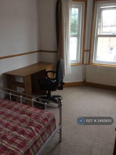 Upstairs Front Bedroom