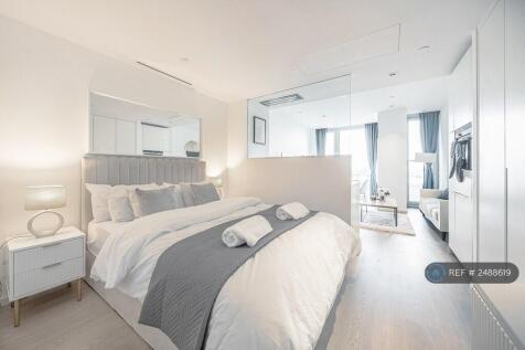 Skandinavia Minimalist Clean Studio Room Concept