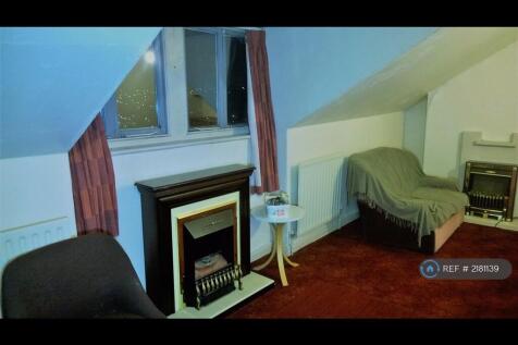 Large Bedroom 2