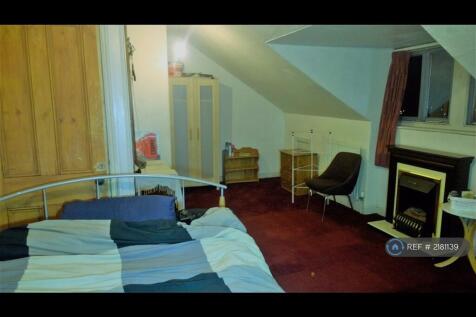 Large Bedroom 3