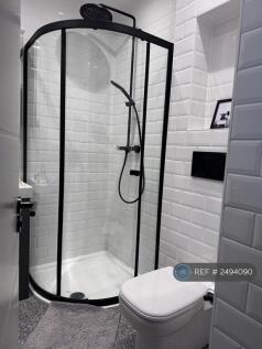 Separate Bathroom &amp; Shower