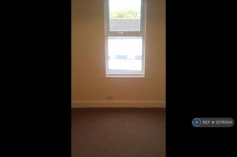 Main Bedroom Centre