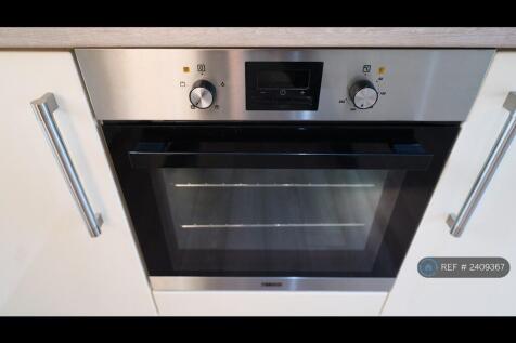 Oven