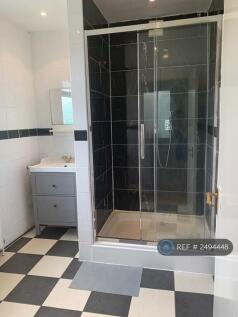 Spacious Shower Room