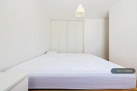 Large Bedroom