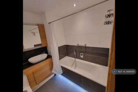 Second Bathroom With Bathtub