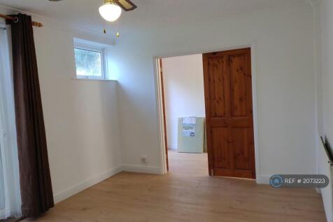 Living Room 4