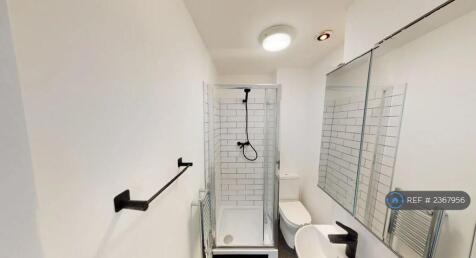 Room 2 En-Suite Toilet And Bath