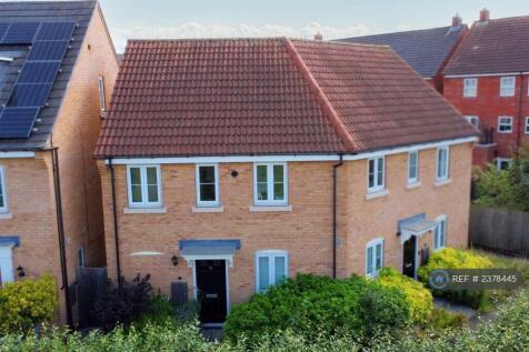 Self-Contained First Floor Maisonette