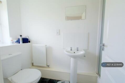 En Suite Shower Room - Master Bedroom