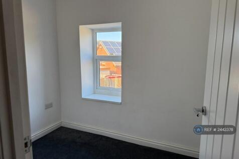 Rear Bedroom