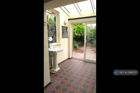 Garden And Bathroom 