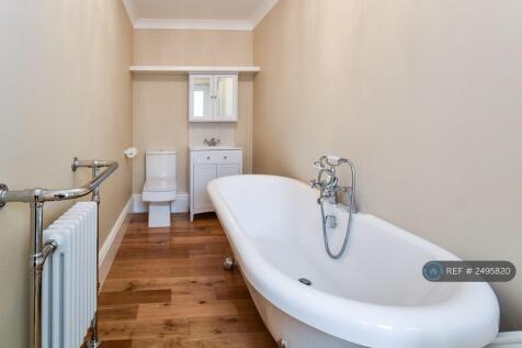 En Suite Bathroom