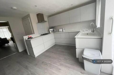 Spacious Renovated Kitchen 