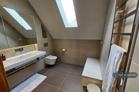 Ensuite - Looking In From Bedroom