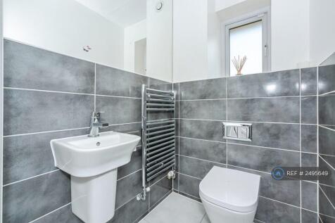 w/c- Ground Floor