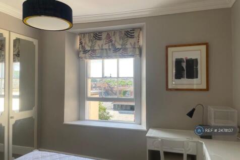 Rear Bedroom