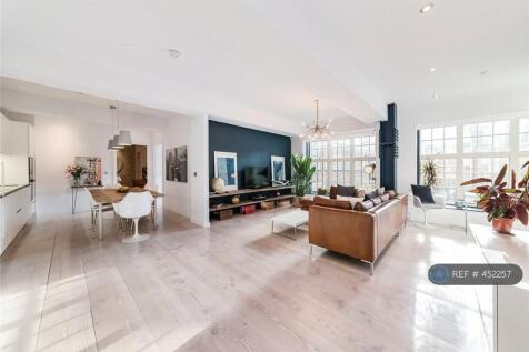 Large Loft Apartment