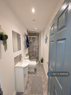 Private Bathroom For Room 3