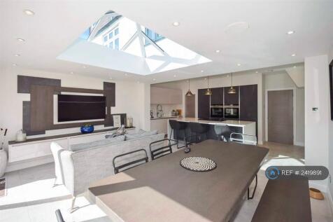 Kitchen/Dinning/Reception