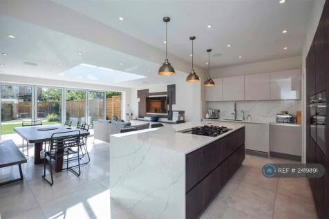 Kitchen/Dinning/Reception