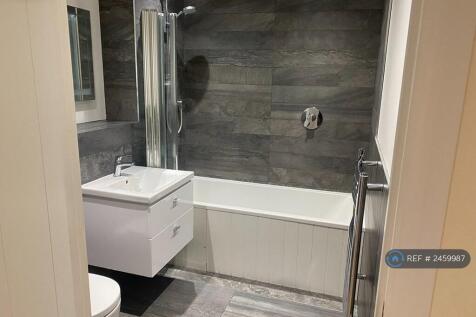 2nd Bathroom