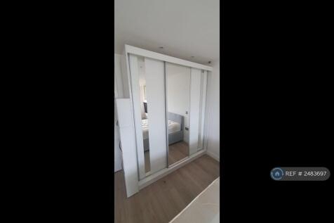 Large Mirror Wardrobe 