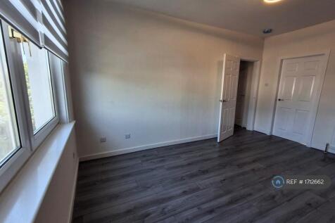 Living/Dining Area