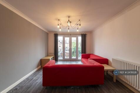 Lounge/Kitchen